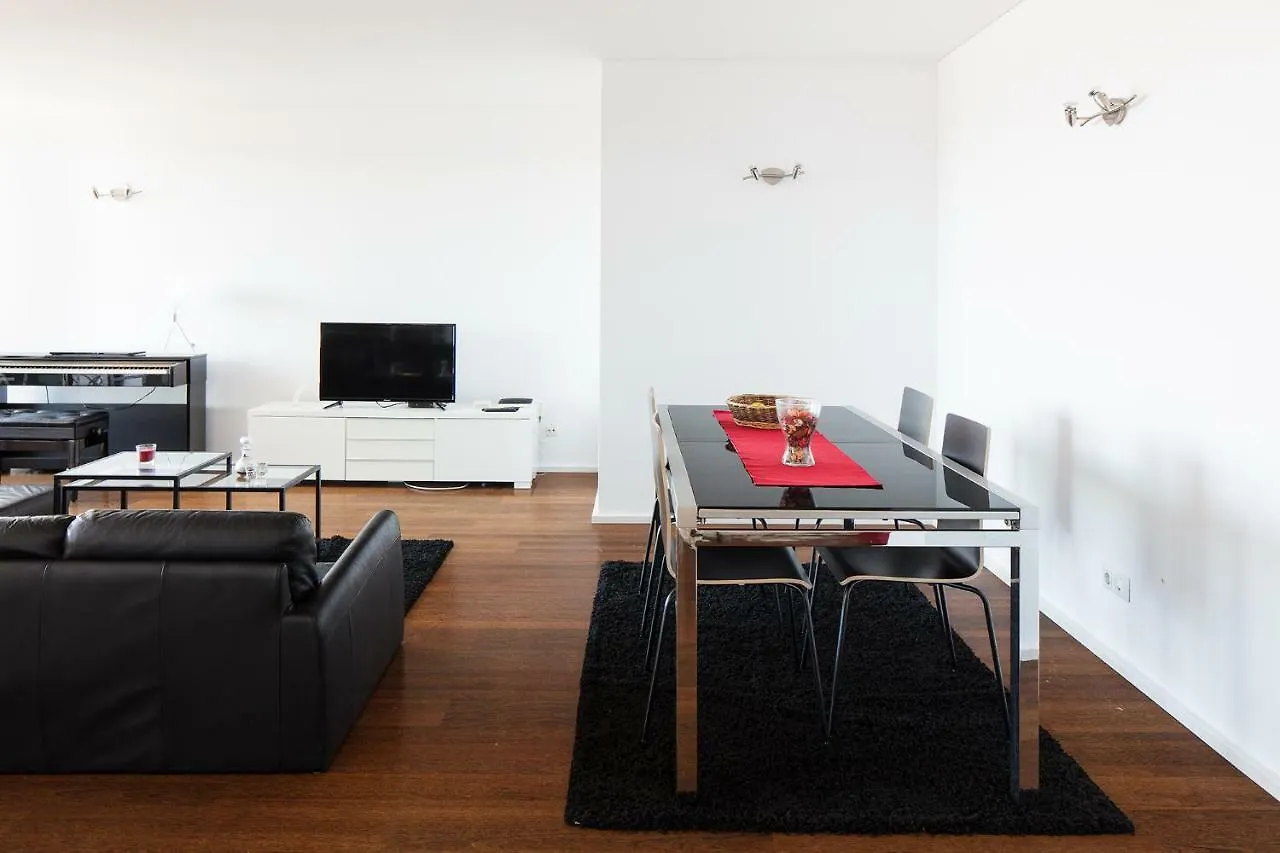 Skyscraper Riverview Lisbon With Indoor Pool Πορτογαλία