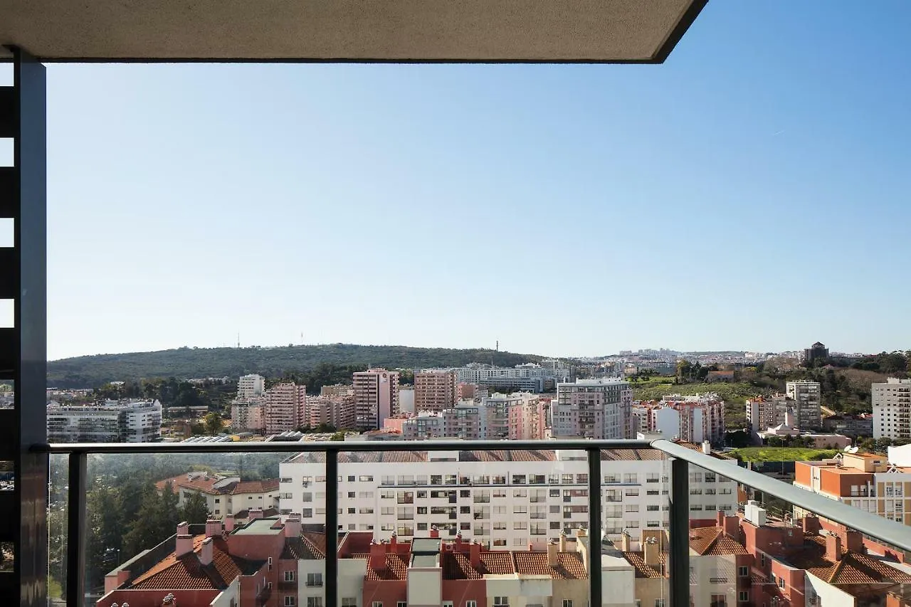 Skyscraper Riverview Lisbon With Indoor Pool Διαμέρισμα